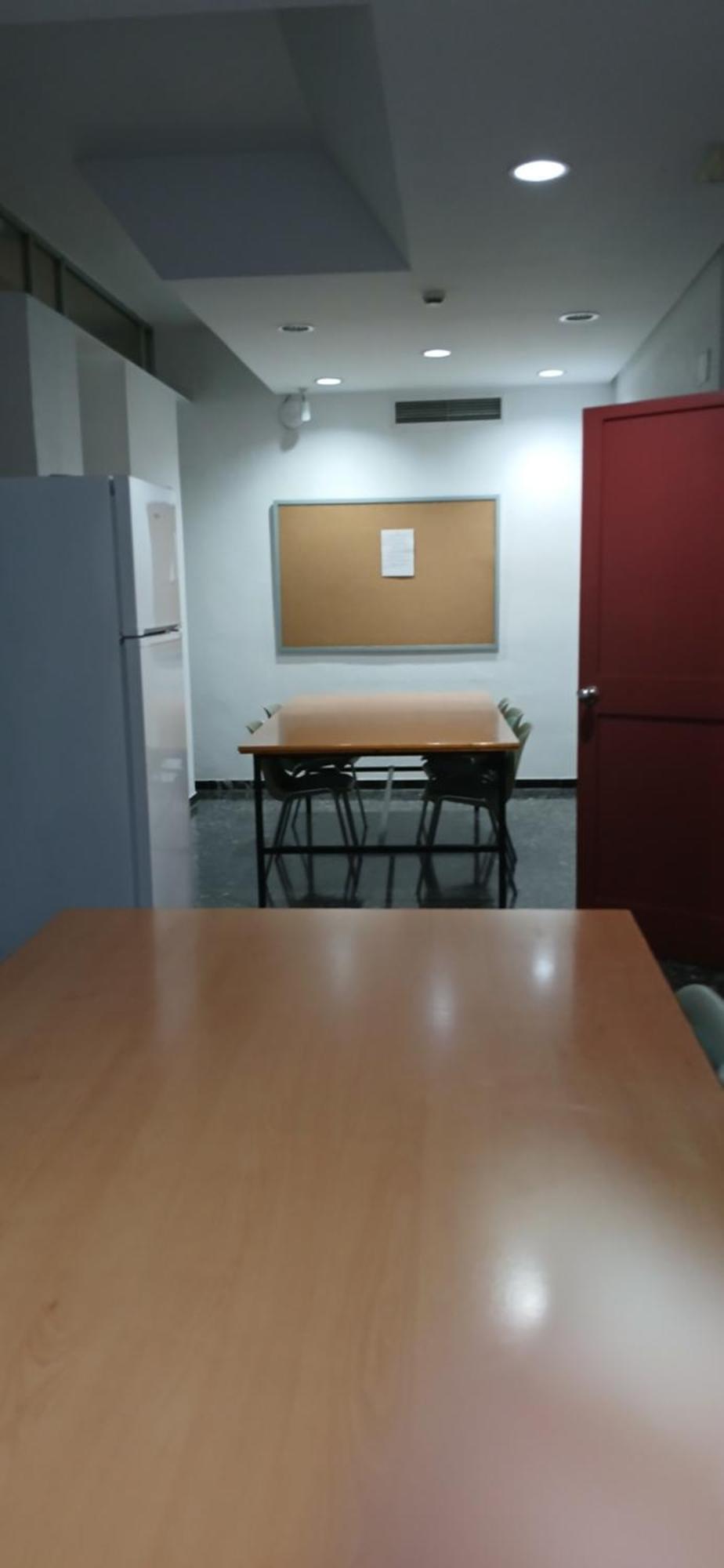 Larru Los Bermejales Residencia Universitaria Севилья Экстерьер фото