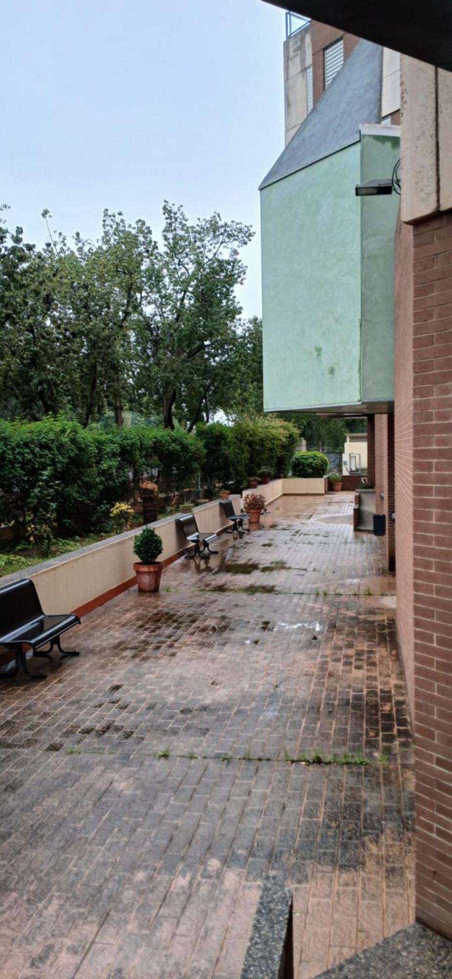 Larru Los Bermejales Residencia Universitaria Севилья Экстерьер фото