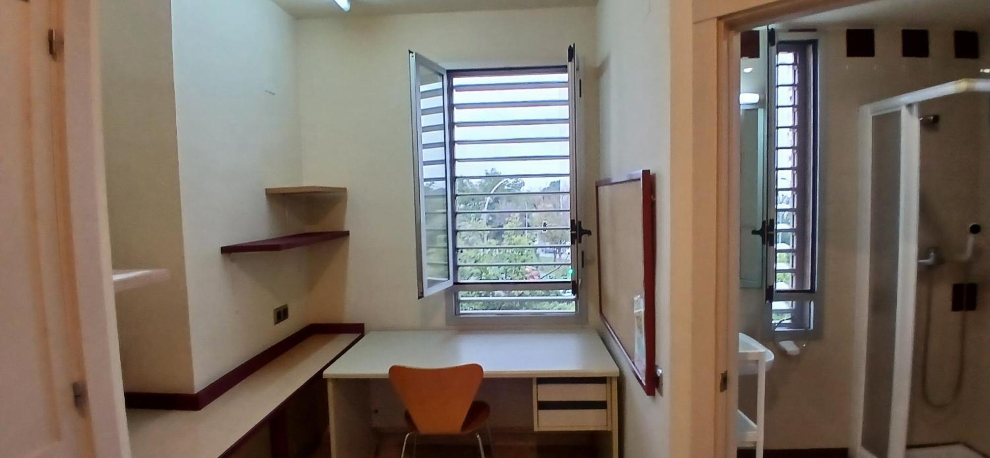 Larru Los Bermejales Residencia Universitaria Севилья Экстерьер фото